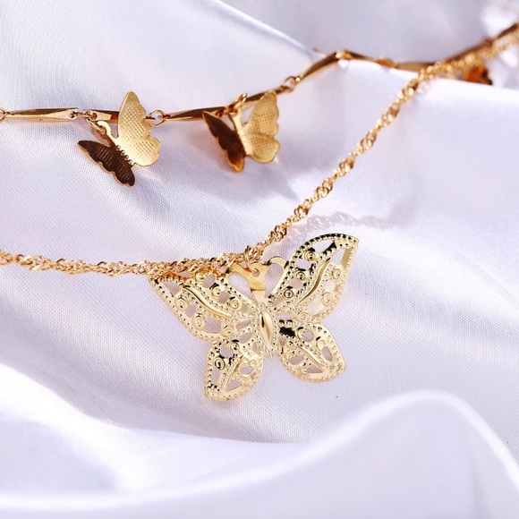⚜️[𝟯/$𝟮𝟴]⚜️2 Layered Gold Butterfly Choker NEW - Picture 4 of 8